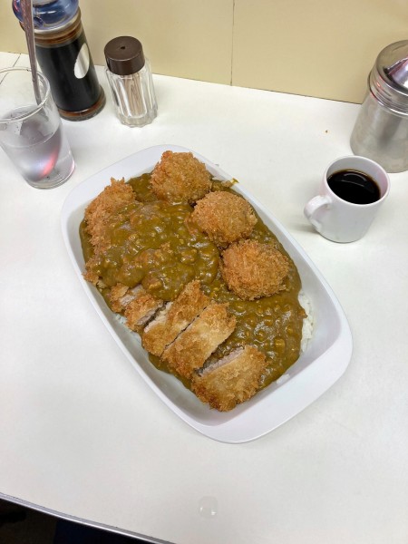 「カツシュウマイカレー」@まんてんの写真