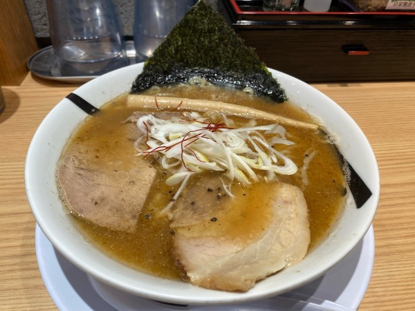 「やまふじラーメン」@らーめん やまふじ 新大阪本店の写真
