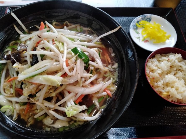 「黒胡椒野菜ラーメンセット」@本格中華料理 菜福楼の写真