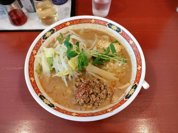 「本格担々麺　2辛　950円」@らーめん まるたつの写真