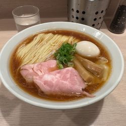 特製醤油らーめん