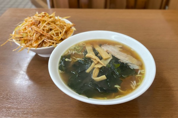 「ラーメン&ミニネギチャーシュー丼 ¥900」@うらふねの写真