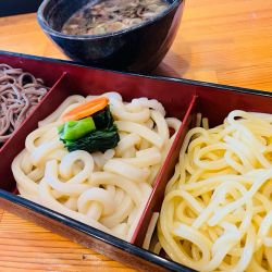 つけ鴨うどん 鴨錦 中央市場店の画像