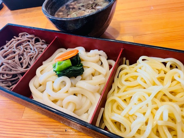 「三種盛り 1,050円」@つけ鴨うどん 鴨錦 中央市場店の写真