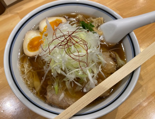「熟成くろおびラーメン 塩🍜🥢(ねぎ)」@利尻昆布ラーメン くろおび 六本木店の写真