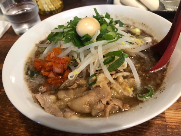 「さんまカレーラーメン」@俺系らーめん 藤本の写真