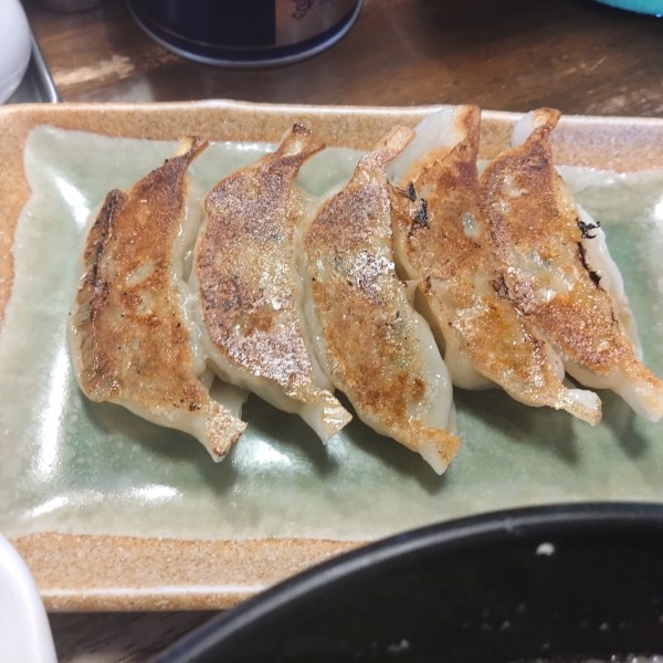 「ガッツセット1000円、生ビール350円、餃子350円」@松福 長浜海岸店の写真