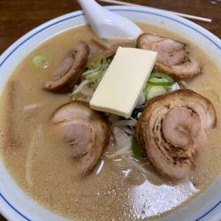 オロチョン(ノーマル)＋チャーシュー、バター