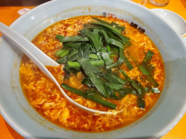 「タンタンメン中辛＋ニラ」@元祖ニュータンタン酒場 川崎東口店の写真