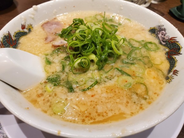 「小盛こってりラーメン５９０円」@来来亭 米原店の写真