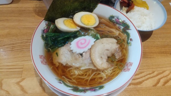 「味玉正油ラーメン880円」@らーめんひんま 鳥取駅前サンロード店の写真
