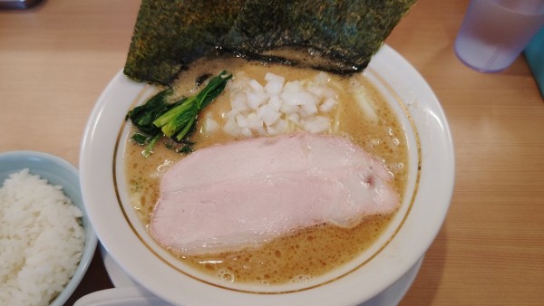「豚骨醤油ラーメン（限定）」@らぁ麺 はやし田 入間店の写真