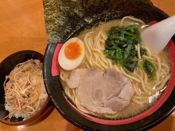 「らぁめん+ネギチャー丼ミニ」@上尾らぁめん 本店の写真