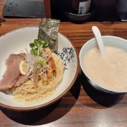 濃厚牡蛎泡つけめん