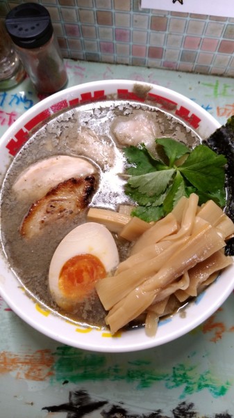 「煮干しそば」@ハイデン.コッコFACTORYサマンサ・タマサの写真
