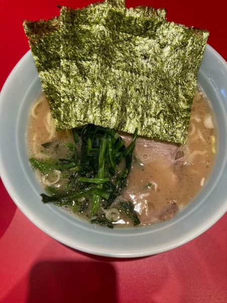「ラーメン（並）」@横浜家系らーめん 武蔵家 本八幡店の写真