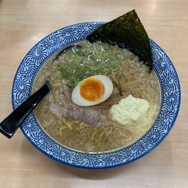 「コテッぱにんにく」@ラーメンめん丸 広面店の写真