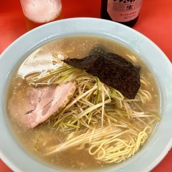 「ネギラーメン＋ビンビール」@ラーメンショップ 川崎水沢店の写真