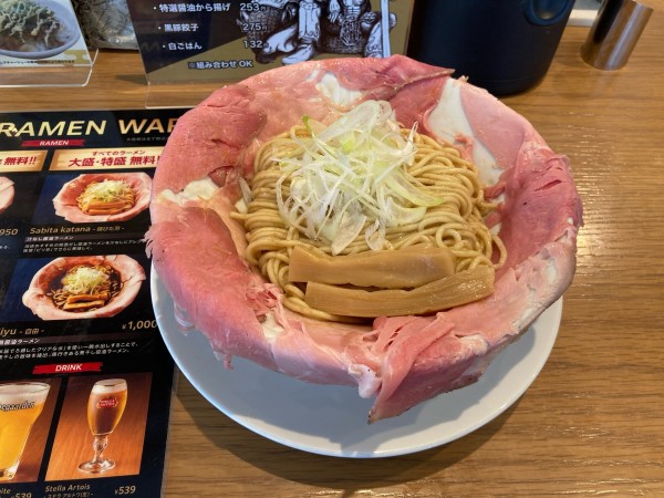 「錆びた刀（大盛り）」@ラーメン大戦争 神田店の写真