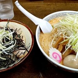山形味噌ネギラーメン
