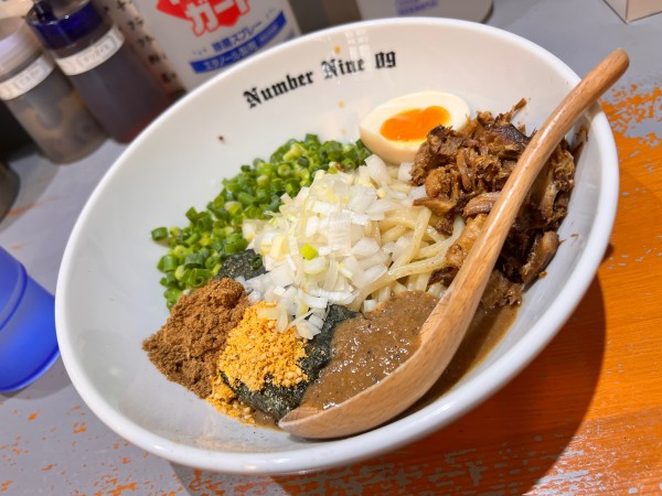 「まぜそば」@麺Dining Number Nine 09の写真