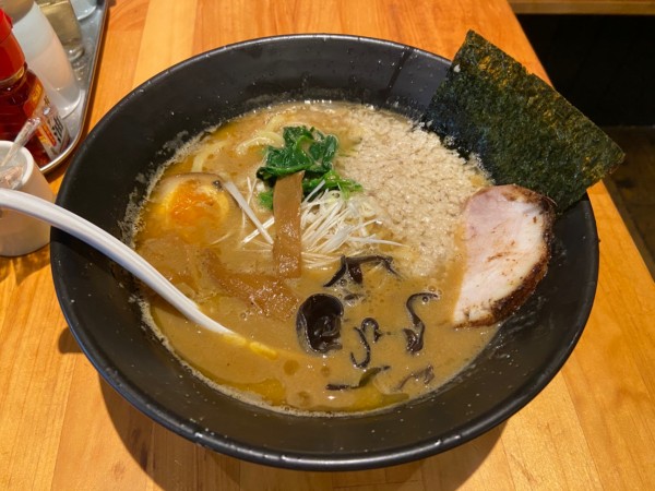 「超濃厚豚骨醤油(820円)」@麺匠 白虎の写真