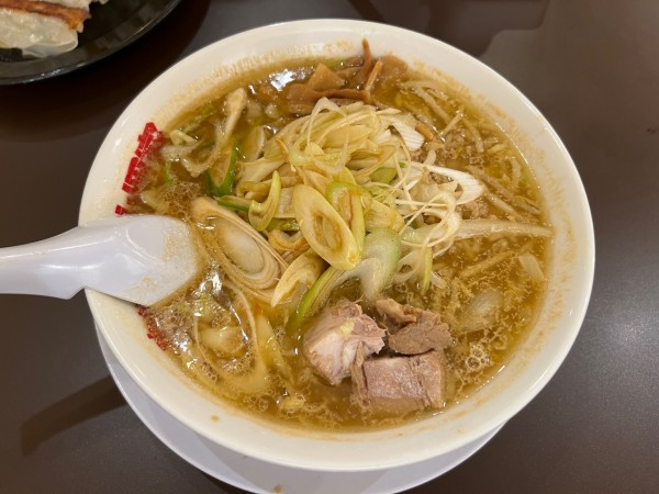「札幌味噌ネギラーメン」@味噌ラーメン 山岡家 すすきの店の写真