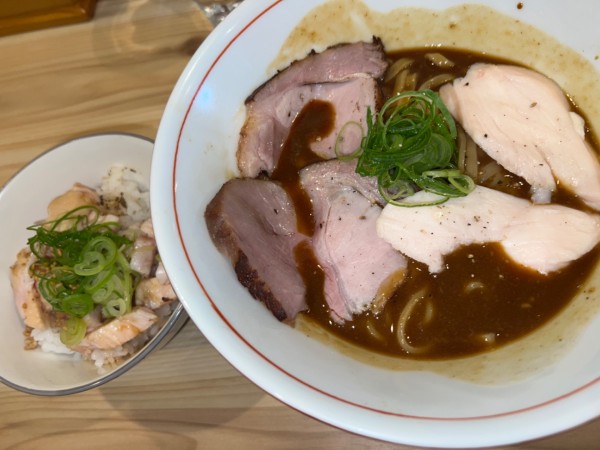 「熟成鶏そば+鶏飯(900+300円)」@麺処 鶏谷の写真