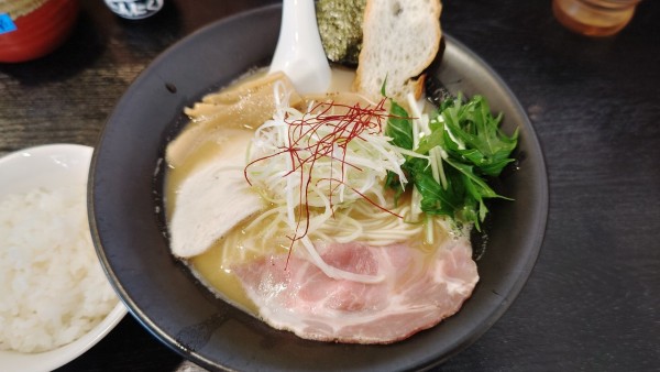 「濃厚すぎる鶏白湯ラーメン(醤油)」@上気元 いただきの写真