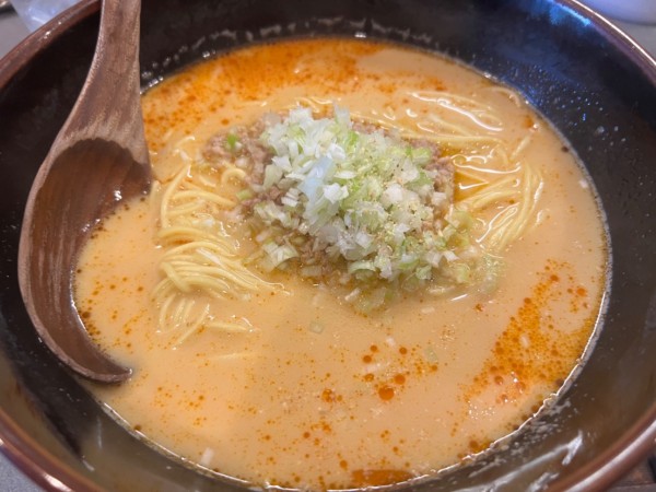「担々麺・並(900円)」@しもがも担々麺の写真