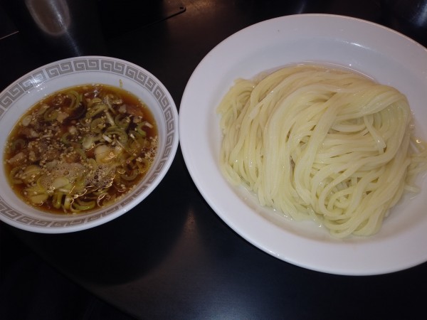 「つけ麺」@中国手打拉麺 馬賊 浅草本店の写真