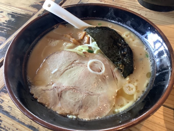 「ヨシベーラーメン 醤油 820円」@ラーメン ヨシベー 八千代店の写真
