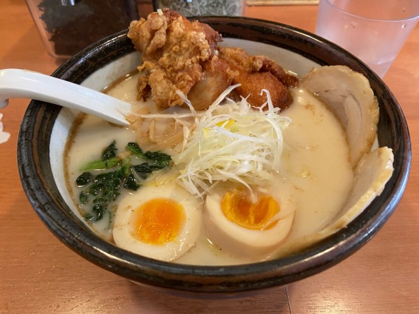 「俺流男盛りらーめん 980円 替え玉150円」@俺流塩らーめん 神宮前店の写真
