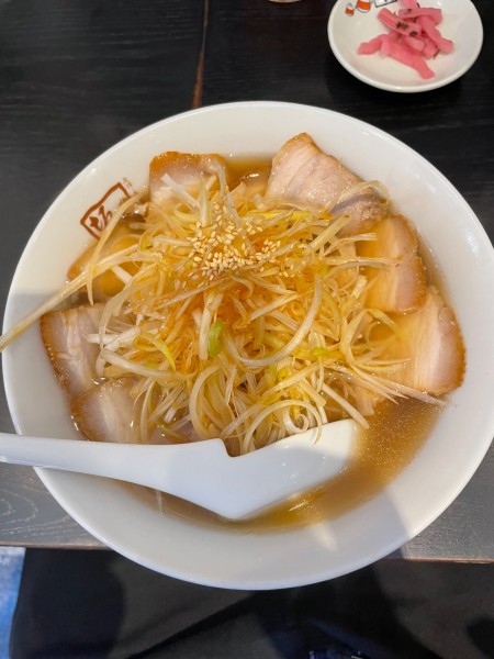 「ネギ焼豚ラーメン」@喜多方ラーメン 坂内 木場店の写真