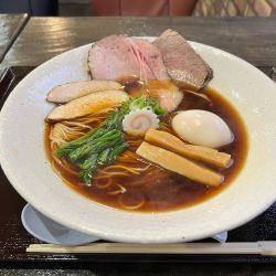 ごのりラーメン全部のせ