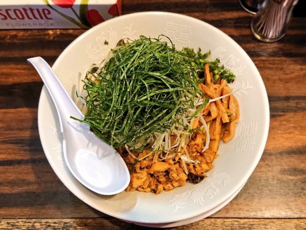 「ヒラスズキのまぜそば 正油味」@稲荷屋の写真