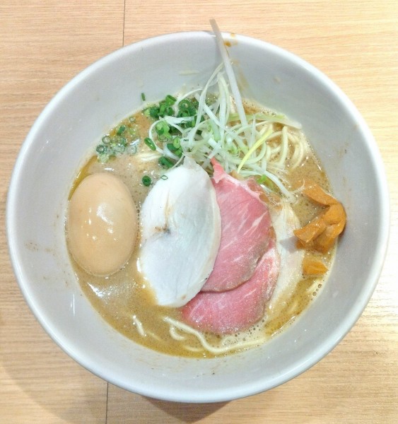 「特製濃厚魚介らーめん 1550円」@麺屋 一燈の写真