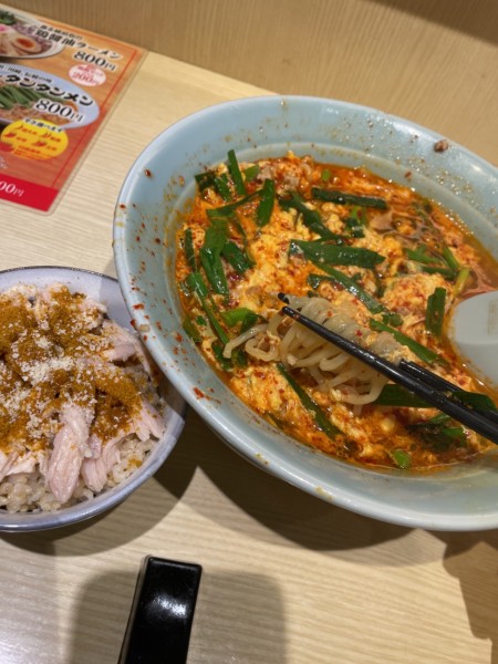 「ヌータンタンメンと鶏飯」@コーチン専科 ここからの写真