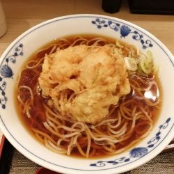 海鮮かき揚げ　温そば　　690円