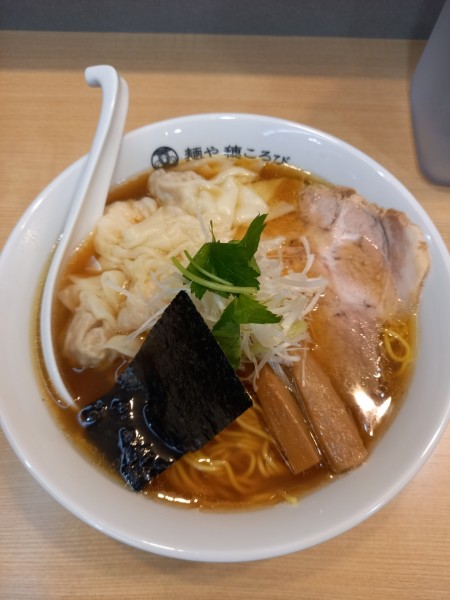 「ミックスワンタン中華そば￥1180＋大盛り￥100」@麺や 穂ころびの写真