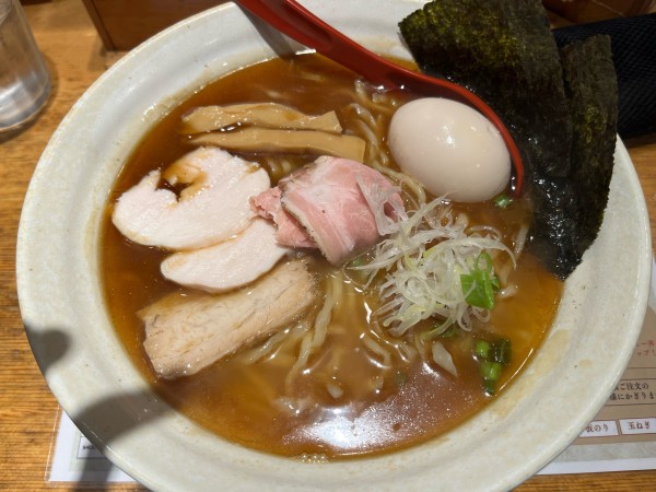 「あご塩ラーメン」@焼きあご塩らー麺 たかはし 新宿本店の写真