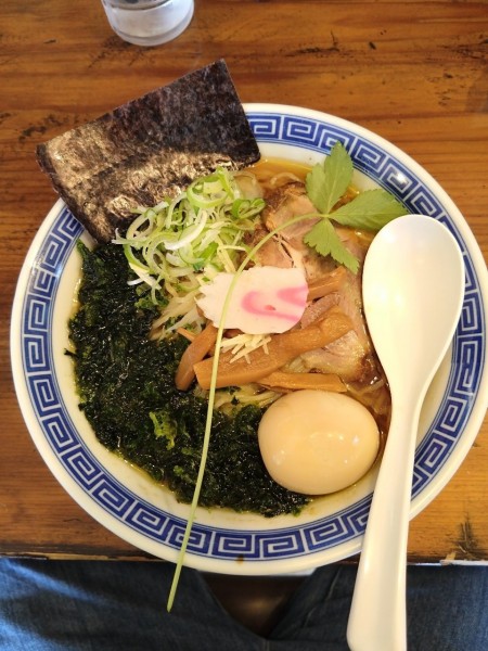 「とり玉そば（正油）」@らーめんはたかくるの写真