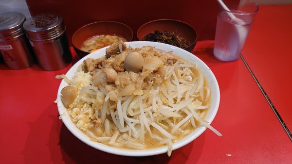 「ラーメン/脂生卵/焦がしネギ」@麺屋HEROの写真