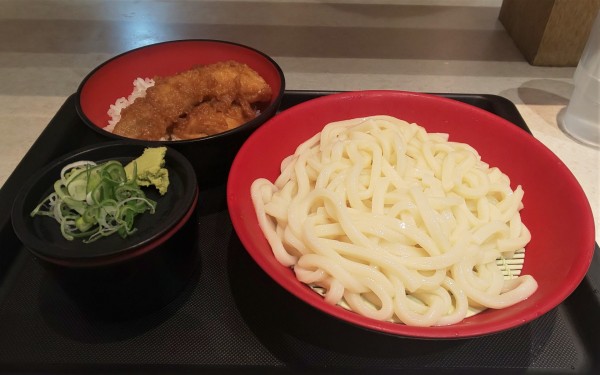 「ミニ穴子天丼セット」@名代 富士そば 秋葉原電気街店の写真