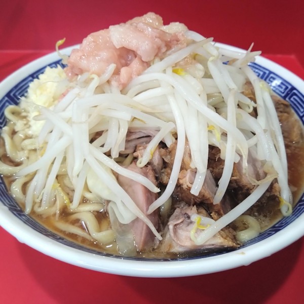 「大豚入り1050円(ヤサイニンニクアブラ)」@ラーメン二郎 生田駅前店の写真