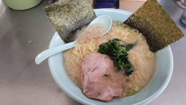 「モーニングラーメン油多め450円（10時まで）」@ラーメンショップ 野田店の写真