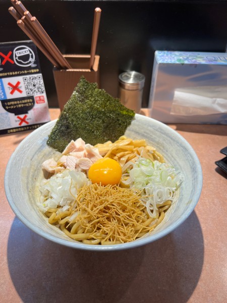 「まぜそば　950円　醤油」@麺屋 美浪の写真