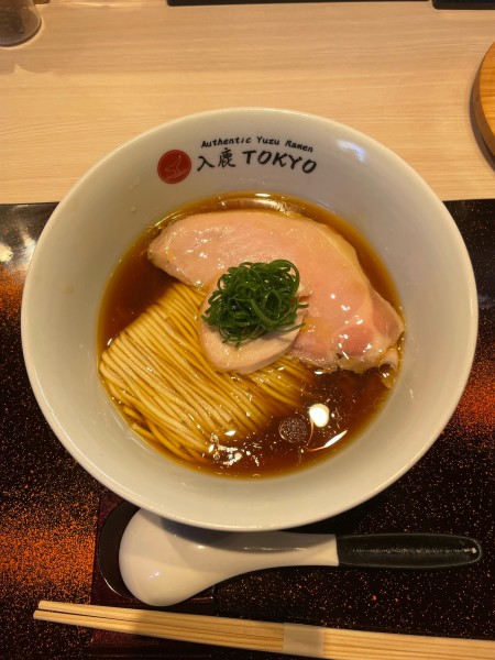 「醤油らぁ麺(1050円)」@入鹿TOKYOの写真