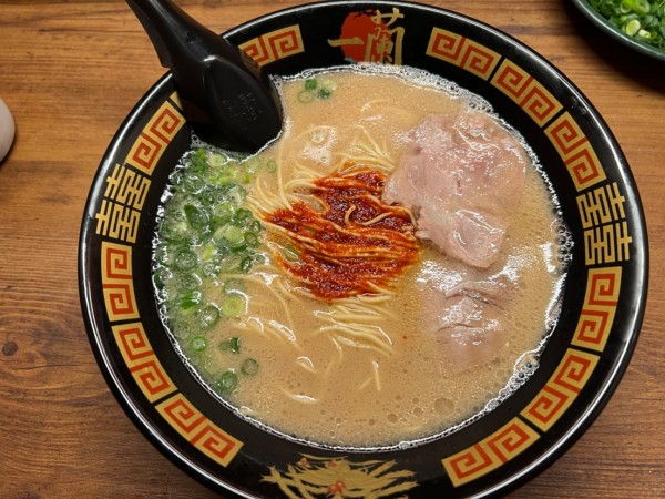 「天然とんこつラーメン」@一蘭 アトレ上野 山下口店の写真