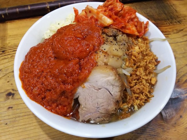 「汁なし並（昼Ver.）＋トマト＋キムチ900＋100＋50円」@夢を語れ青森の写真